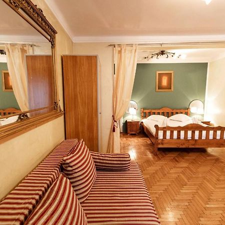 Dream House Brasov Hotel Exterior foto