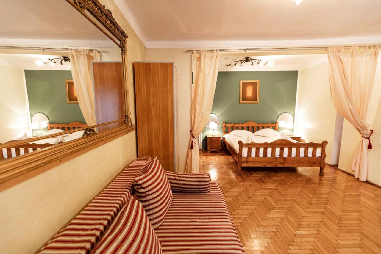 Dream House Brasov Hotel Exterior foto